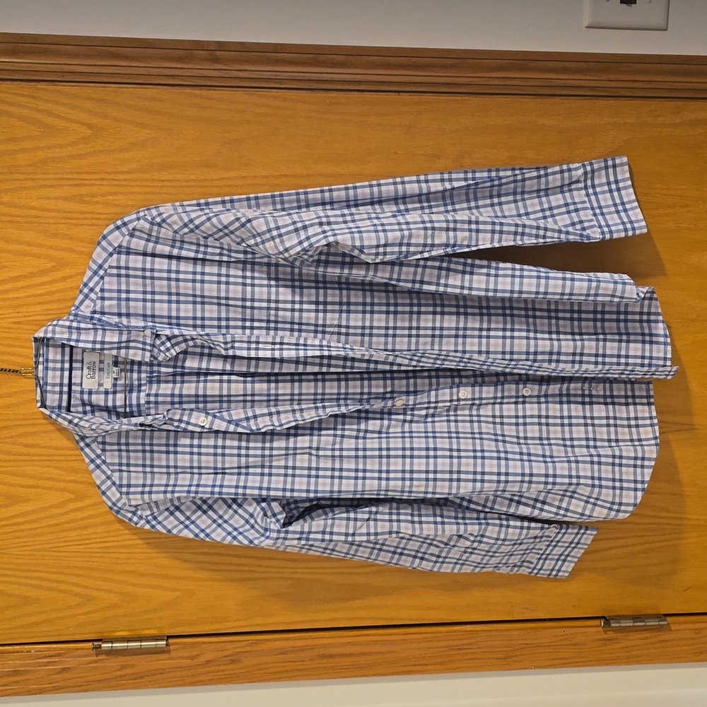 Size Medium Mens Dress Shirt